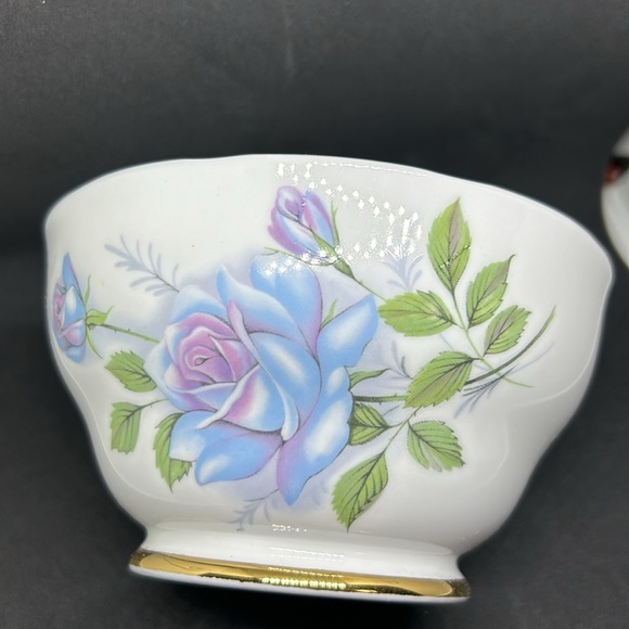 Blue Rose China Bowl Fascination - Picture 1 of 11